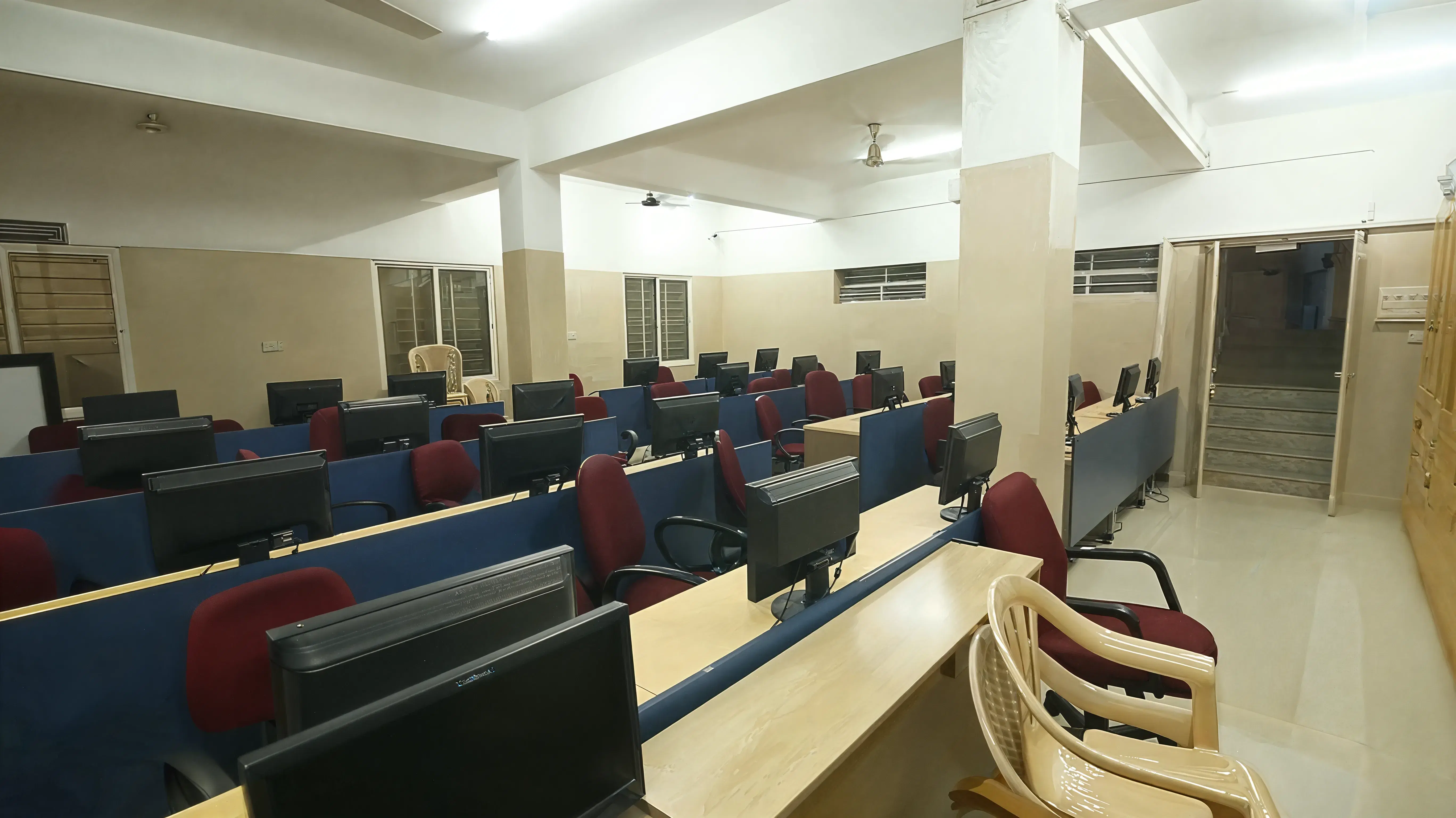 Seshadripuram College Bangalore academic infra_ photo 7